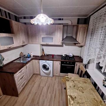 Євгена Чикаленка вул., 59/2