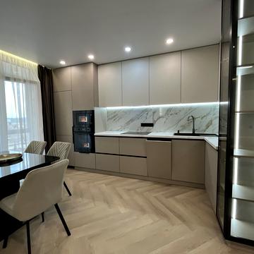 Романа Левицького вул., (Будинок 2)