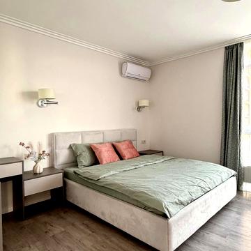 Предславинська вул., 40