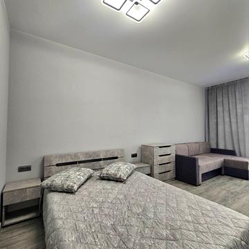 Олеся Бердника вул., 1-В