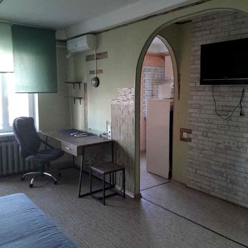 Марії Приймаченко бульв. (Академіка Ліхачова), 4