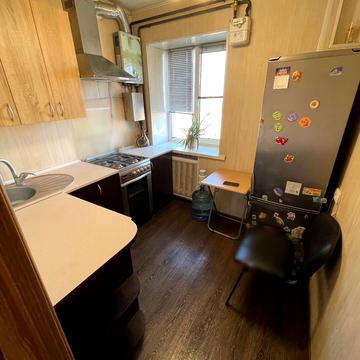 Олександра Поля просп. (Кірова), 1/9