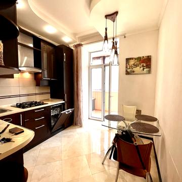 Адміральська вул., 29