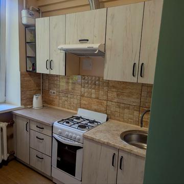 Криворізька вул., 6