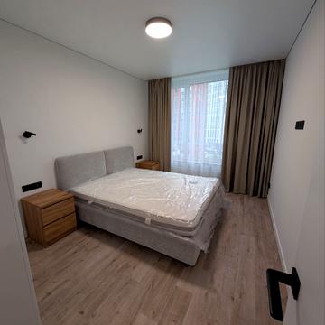 Олександра Олеся вул., 8/17