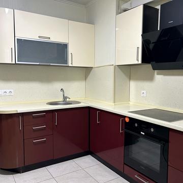 Сергія Данченка вул., 5