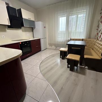 Сергія Данченка вул., 5