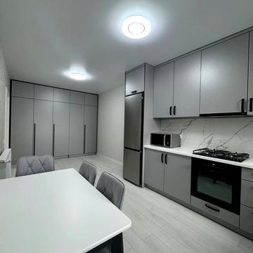 Володимира Івасюка вул., 10