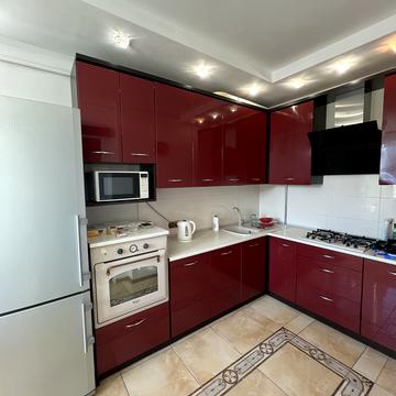 Рядова вул., 18