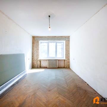 Машинобудівна вул., 24