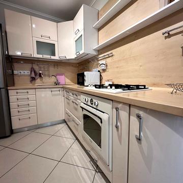 Валерія Лобановського просп., 130