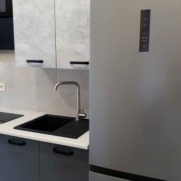 Федора Ернста вул., 16