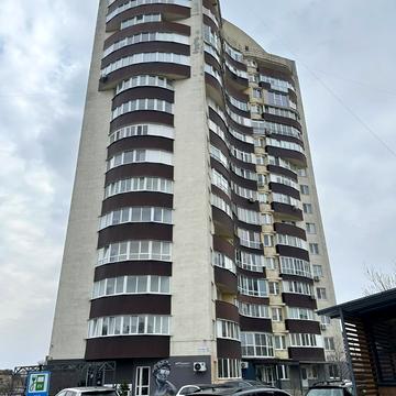 Василя Червонія вул. (Гагаріна), 22