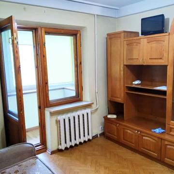 Андрія Малишка вул., 27