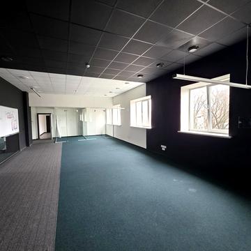 Миколи Міхновського вул. (Ганни), 38