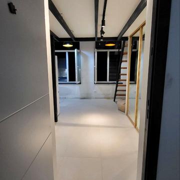 Енергетиків вул., (Будинок 1)