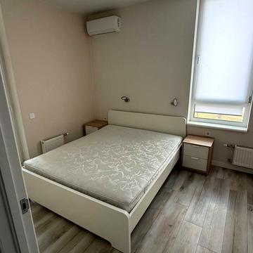 Салютна вул., 2к4