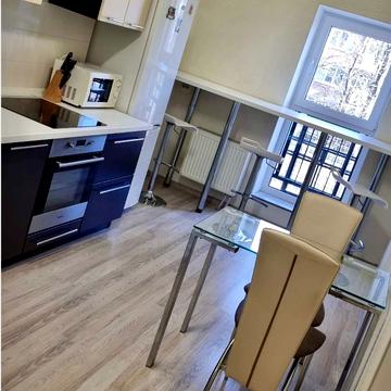 Євгена Коновальця вул. (Щорса), 44-А