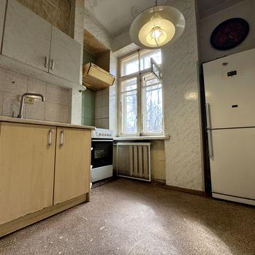 Михайла Грушевського вул., 28/2