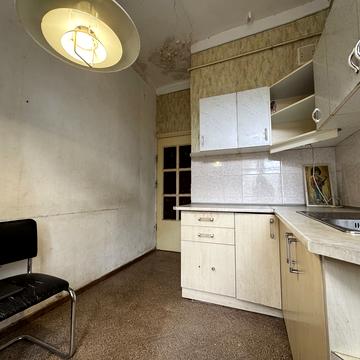 Михайла Грушевського вул., 28/2