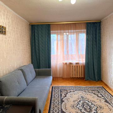 Михайла Донця вул., 17/46