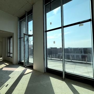 Романа Левицького вул., 4