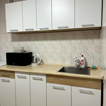 Острівська вул., 2