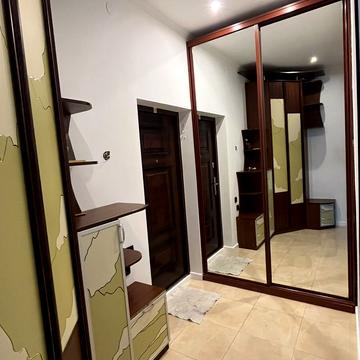 Празька вул., 28