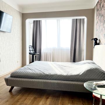 Героїв полку "Азов" вул. (Маршала Малиновського), 1