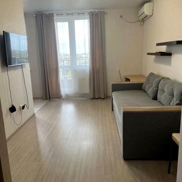 Михайла Грушевського вул., 30в