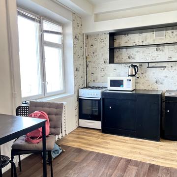 Героїв Дніпра вул., 3