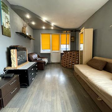 Борщагівська вул., 8