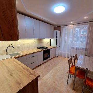 Вербицького вул., 16