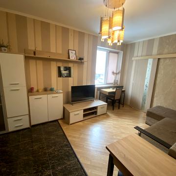 Одеська вул., 38