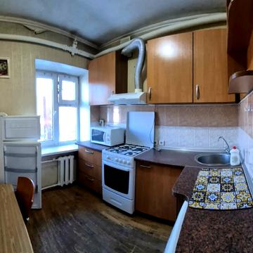 Генерала Алмазова вул. (Кутузова), 2