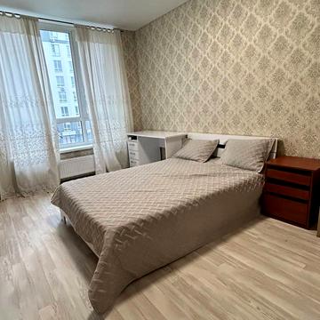 Університетська вул., 1г