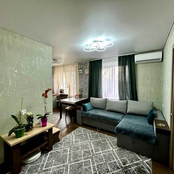 Гулака-Артемовського вул., 13