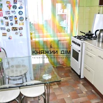 Русанівська набережна вул., 20