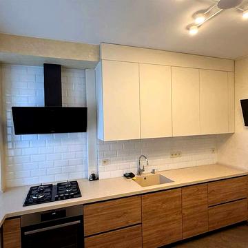 Героїв УПА вул., 30