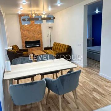 Князів Острозьких вул. (Московська), 17/2