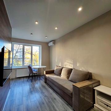 Новгород-Сіверська вул. (Новгородська), 4