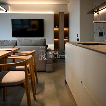 Голосіївський просп. (40-річчя Жовтня), 76