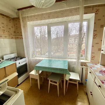 Леоніда Каденюка просп. (Юрія Гагаріна), 17