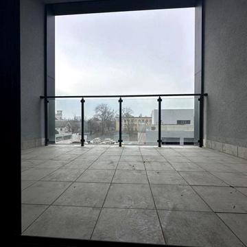 Рєпіна вул., 1-Б