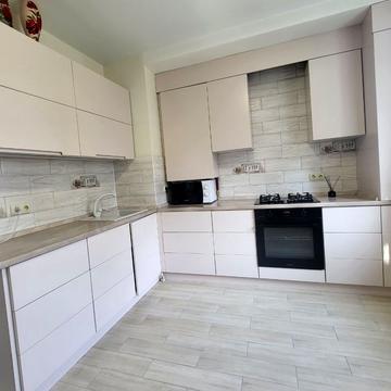 Бориса Гмирі вул., 4-А