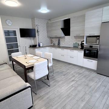 Сімї Кульженків вул. (Петра Дегтяренка), 31-А