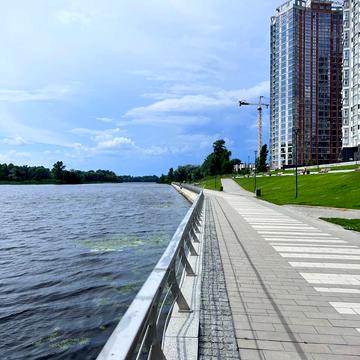 Микільсько-Слобідська вул., 8