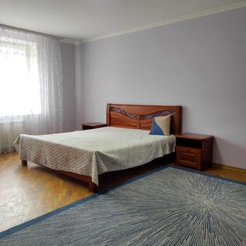 Івана Рубчака вул., 5