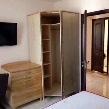 Князя Володимира Великого просп., 112