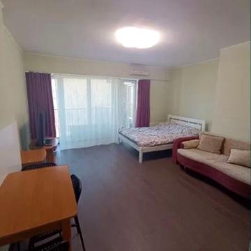 Олександра Поля просп. (Кірова), 6